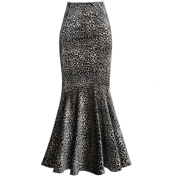 women velvet leopard print skirt autumn winter high waist office trumpet mermaid skirts women ankle length long fishtail skirt, Black
women velvet leopard print skirt autumn winter high waist office trumpet mermaid skirts women ankle length long fishtail skirt, Black