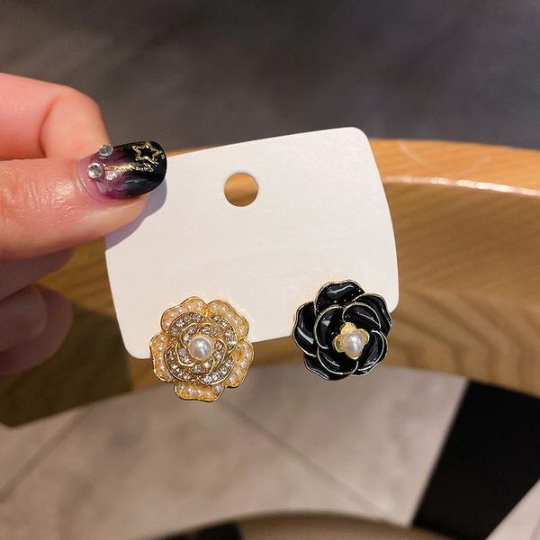 stud delicate rose flower earrings for women girls korean classic asymmetry ear cuff fashion jewelry, Golden;silver
stud delicate rose flower earrings for women girls korean classic asymmetry ear cuff fashion jewelry, Golden;silver