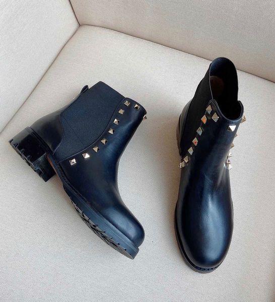 famous winter brands women's booty rock studs ankle boots flats lady booties round toe platform lady bottes party,wedding eu34-43.box, Black
famous winter brands women's booty rock studs ankle boots flats lady booties round toe platform lady bottes party,wedding eu34-43.box, Black