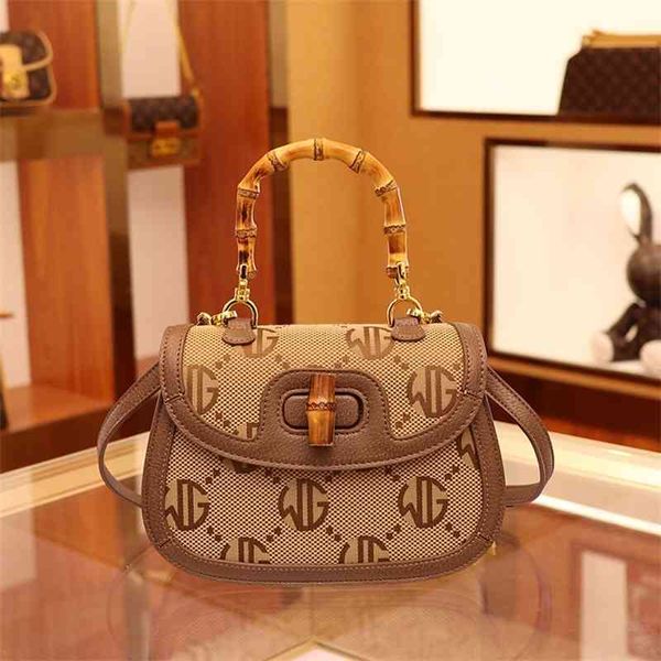 factory shop hong genuine leather bamboo wrist handbag early spring fashion fashionable one shoulder messenger bag for women
factory shop hong genuine leather bamboo wrist handbag early spring fashion fashionable one shoulder messenger bag for women