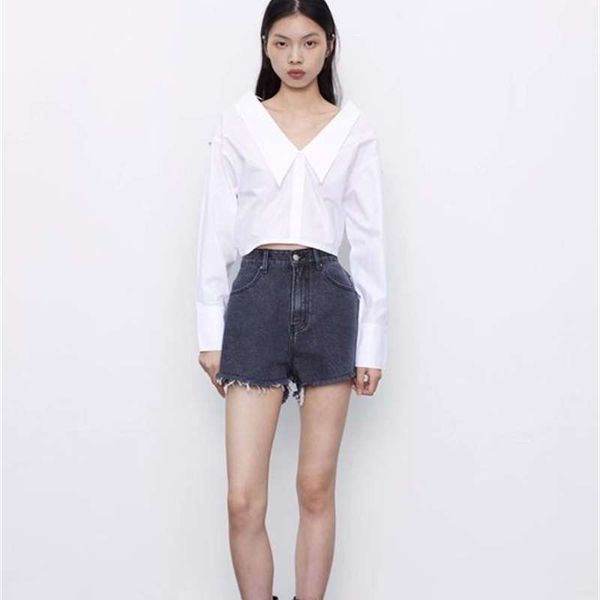 month 2020 autumn women's new college style v-neck lapel sleeve split shirt for women, Black;gray
month 2020 autumn women's new college style v-neck lapel sleeve split shirt for women, Black;gray