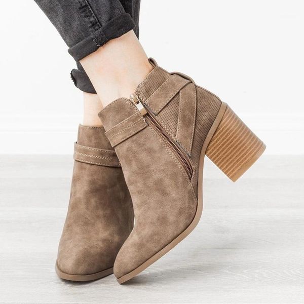 monerffi high heel women's boots zipper straps decorative fashion and ankle pointed 2019 winter new fashion trend1, Black
monerffi high heel women's boots zipper straps decorative fashion and ankle pointed 2019 winter new fashion trend1, Black