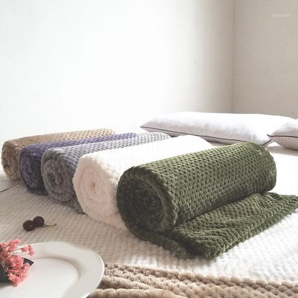 blankets warm plush fleece throw blanket striped super soft and modern line style winter thick bed sofa bedspread travel blankets1
blankets warm plush fleece throw blanket striped super soft and modern line style winter thick bed sofa bedspread travel blankets1