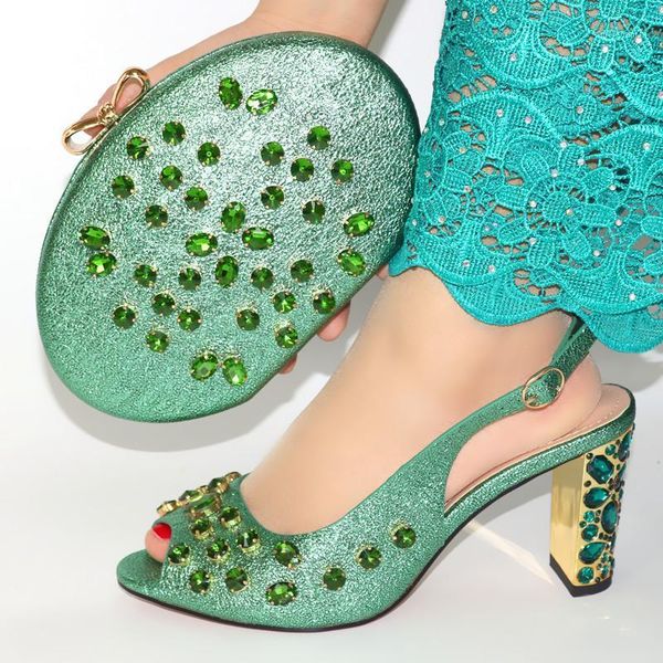 2020 green color african shoes and bags set elegant pumps ladies shoes and bag to match set for party dress1, Black
2020 green color african shoes and bags set elegant pumps ladies shoes and bag to match set for party dress1, Black