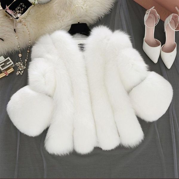fluffy faux fur coat women short furry fur winter outerwear coat 2020 autumn casual party plush overcoat jacket outerwear, Black
fluffy faux fur coat women short furry fur winter outerwear coat 2020 autumn casual party plush overcoat jacket outerwear, Black