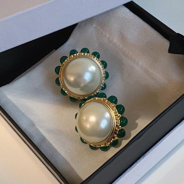 Custom made French retro high quality Pearl Glass Earrings light luxury needle Earrings, Golden;silver
Custom made French retro high quality Pearl Glass Earrings light luxury needle Earrings, Golden;silver