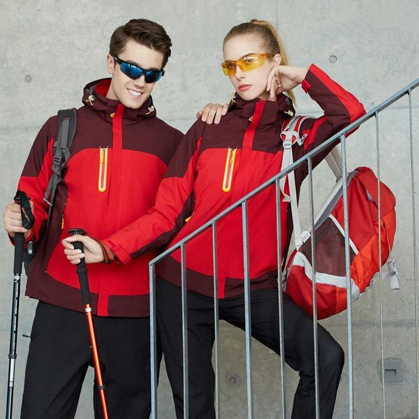 2020 three-in-one jacket custom outdoor camping group activities mountaineering ski wind wind plus velvet two-piece suit, Black;red
2020 three-in-one jacket custom outdoor camping group activities mountaineering ski wind wind plus velvet two-piece suit, Black;red