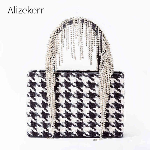 evening bags rhinestone tassel houndstooth handbags women winter luxury diamond square shoulder bags evening purses luxury designer 220315
evening bags rhinestone tassel houndstooth handbags women winter luxury diamond square shoulder bags evening purses luxury designer 220315