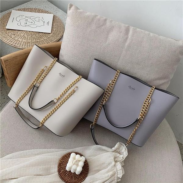 cross body shoulder chain bag for women's pu leather handbags luxury lady hand bags with purse pocket women messenger big tote sac bols
cross body shoulder chain bag for women's pu leather handbags luxury lady hand bags with purse pocket women messenger big tote sac bols