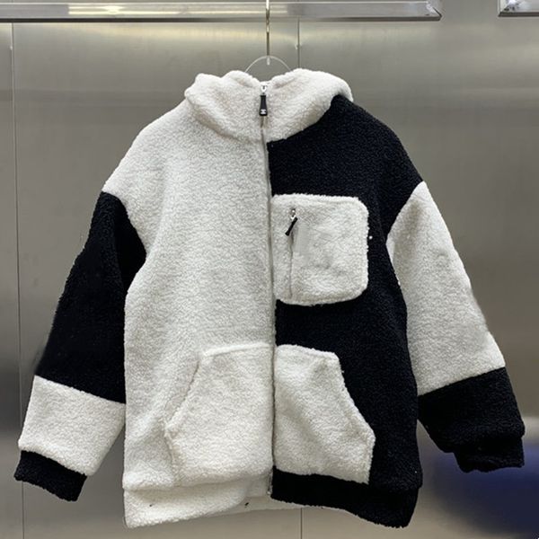 2020 winter new original single comfortable lambskin coat temperament warm all-match fashionable jacket ing, Black;brown
2020 winter new original single comfortable lambskin coat temperament warm all-match fashionable jacket ing, Black;brown