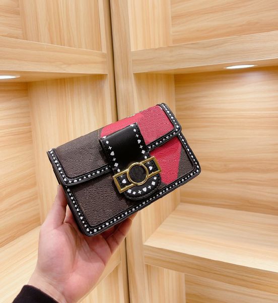 designer lady messenger bag 21 new fashion retro printing letter chain bag trendy texture one-shoulder handbag cross body wf2012091
designer lady messenger bag 21 new fashion retro printing letter chain bag trendy texture one-shoulder handbag cross body wf2012091