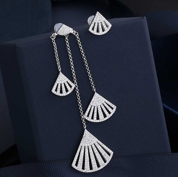 stud european and american earrings star with diamond shell-shaped female long fan-shaped tassel asymmetric, Golden;silver
stud european and american earrings star with diamond shell-shaped female long fan-shaped tassel asymmetric, Golden;silver