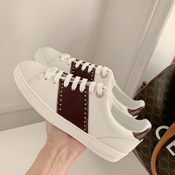 fashion classic 2022 ladies casual shoes leather sports platform shoes size 35-40, Black
fashion classic 2022 ladies casual shoes leather sports platform shoes size 35-40, Black