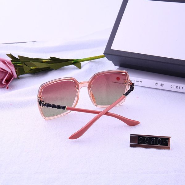 luxury men women brand designer sunglass attitude sunglasses square logo on lens women brand designer sunglasses shiny brand new with box 98, White;black
luxury men women brand designer sunglass attitude sunglasses square logo on lens women brand designer sunglasses shiny brand new with box 98, White;black