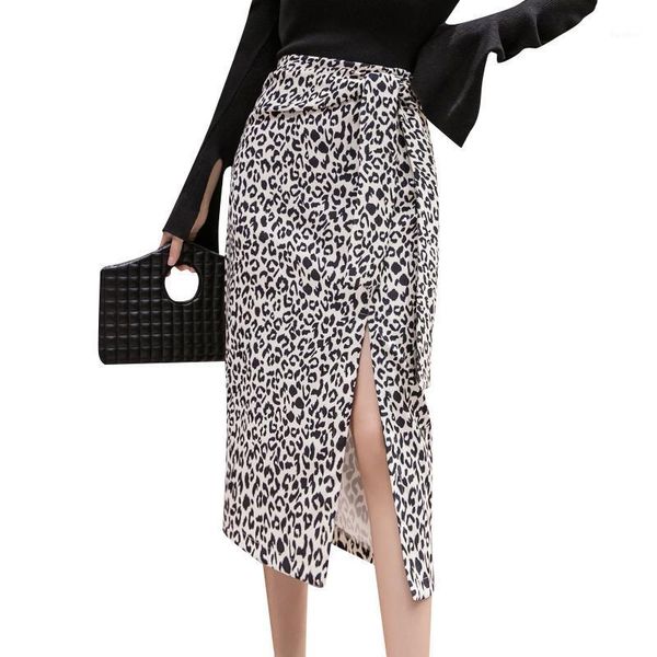 2020 autumn fashion print straight skirt women korean ladies skirt bandage leopard woman skirts hip package slit faldas1, Black
2020 autumn fashion print straight skirt women korean ladies skirt bandage leopard woman skirts hip package slit faldas1, Black