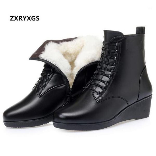 boots fashion cowhide leather black shoes women's large size non-slip wedges warm plush / wool winter snow1
boots fashion cowhide leather black shoes women's large size non-slip wedges warm plush / wool winter snow1