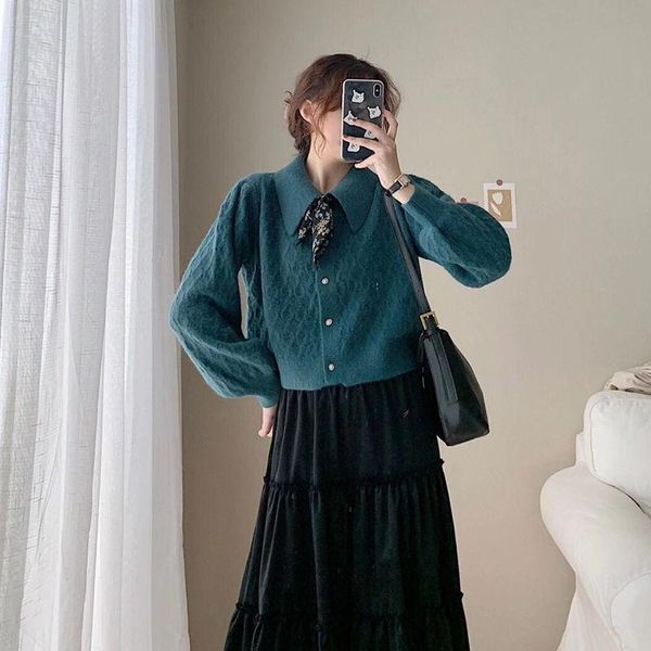 women's tracksuits women 2021 autumn fashion retro two-piece sets female knitted sweater outwears ladies solid color mid-long skirts su, Gray
women's tracksuits women 2021 autumn fashion retro two-piece sets female knitted sweater outwears ladies solid color mid-long skirts su, Gray