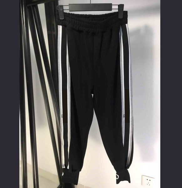 fashion women harem pants elastic waist women casual long pants black color cool streetwear with fashion letters size s l, Black;white
fashion women harem pants elastic waist women casual long pants black color cool streetwear with fashion letters size s l, Black;white