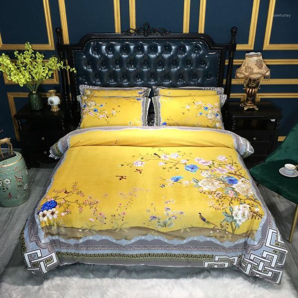 luxury chinese style flowers peacock printing winter fleece fabric bedding set flannel duvet cover bed sheet/linen pillowcases1
luxury chinese style flowers peacock printing winter fleece fabric bedding set flannel duvet cover bed sheet/linen pillowcases1