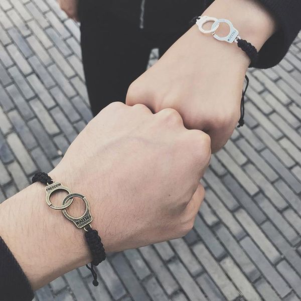 2020 fashion couple bracelet for lovers creative handcuffs black rope braslet handmade braided brazalete thread pulseras gift, Golden;silver
2020 fashion couple bracelet for lovers creative handcuffs black rope braslet handmade braided brazalete thread pulseras gift, Golden;silver