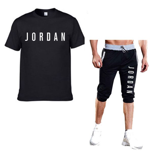 2020 new summer sportswear sports fashion casual suits quick-drying t-shirt shorts brand men's sportswea, Gray
2020 new summer sportswear sports fashion casual suits quick-drying t-shirt shorts brand men's sportswea, Gray