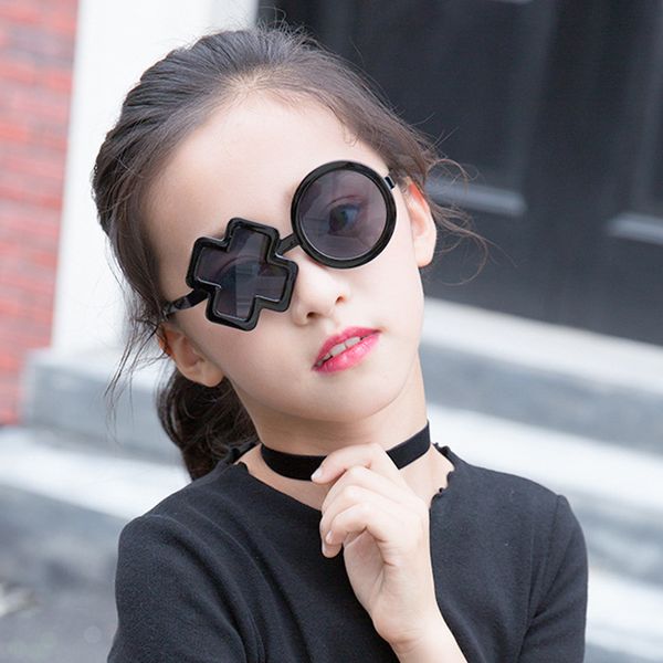 fashion kids sunglasses cool unique design street fashion trend boys girls shades children sun glasses uv400, White;black
fashion kids sunglasses cool unique design street fashion trend boys girls shades children sun glasses uv400, White;black