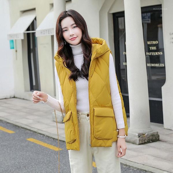 women's vests women 2021 winter large size warm elegant lovely hooded womens waistcoats korean style zipper leisure short vest h0121, Black;white
women's vests women 2021 winter large size warm elegant lovely hooded womens waistcoats korean style zipper leisure short vest h0121, Black;white