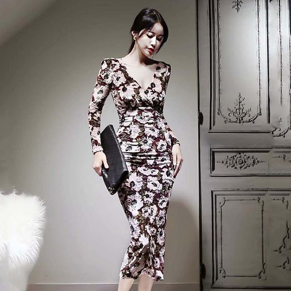 casual dresses 2021 fashion korean style elegant women's printed v-neck bag hip mid-length slim bottoming dress, Black;gray
casual dresses 2021 fashion korean style elegant women's printed v-neck bag hip mid-length slim bottoming dress, Black;gray