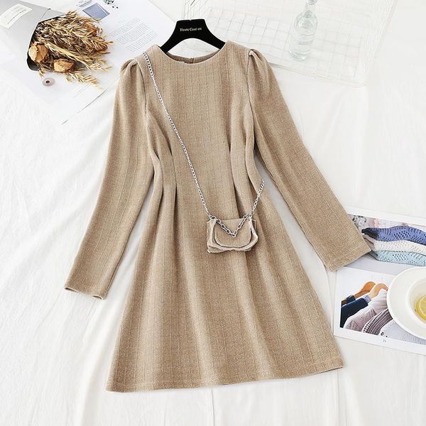 2020 new autumn winter long sleeve women dress fashion round neck patchwork mid dress thicken high waist vestidos, Black;gray
2020 new autumn winter long sleeve women dress fashion round neck patchwork mid dress thicken high waist vestidos, Black;gray