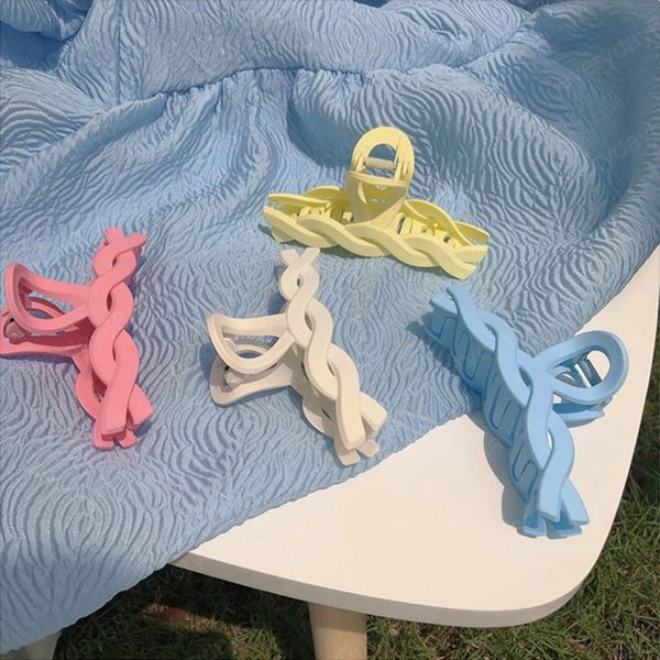 korean solid large hair claws clamps elegant acrylic hairpins barrette hair clips headwear for women girls hair accessories, Slivery;golden
korean solid large hair claws clamps elegant acrylic hairpins barrette hair clips headwear for women girls hair accessories, Slivery;golden