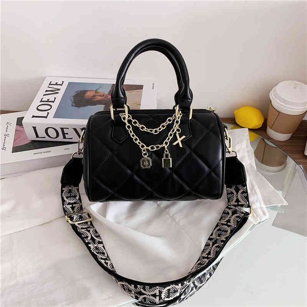 2022 latest models handbag wholesale niche women's fashion one shoulder in autumn and winter of chain cylinder
2022 latest models handbag wholesale niche women's fashion one shoulder in autumn and winter of chain cylinder