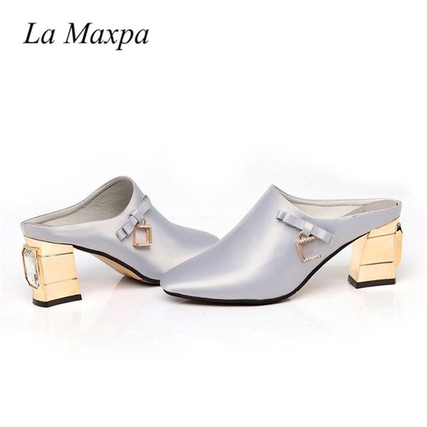 chunky heel big size 39 40 women's slippers close toe crystal thick high heel mules shoes woman slides summer casual shoes y200423, Black
chunky heel big size 39 40 women's slippers close toe crystal thick high heel mules shoes woman slides summer casual shoes y200423, Black