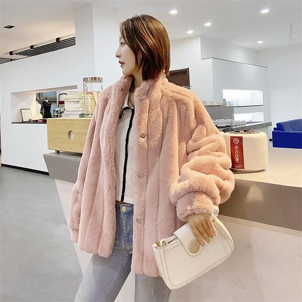 2021 winter fashion new faux fur short coat plush women korean thick warm fur loose casual outwear single breasted jacket, Black
2021 winter fashion new faux fur short coat plush women korean thick warm fur loose casual outwear single breasted jacket, Black