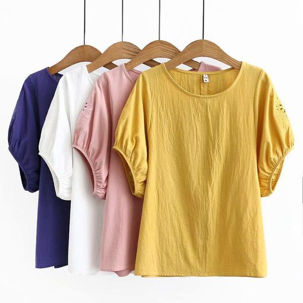 floral embroidery shirt women roll up sleeve button 2021 summer new short sleeve office work wear elegant plus size, White
floral embroidery shirt women roll up sleeve button 2021 summer new short sleeve office work wear elegant plus size, White