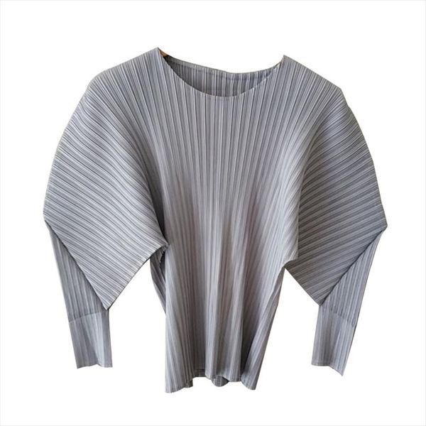 2020 round neck autumn and autumn new pleated pullover bottoming solid color small t shirt female 19b a550, White
2020 round neck autumn and autumn new pleated pullover bottoming solid color small t shirt female 19b a550, White