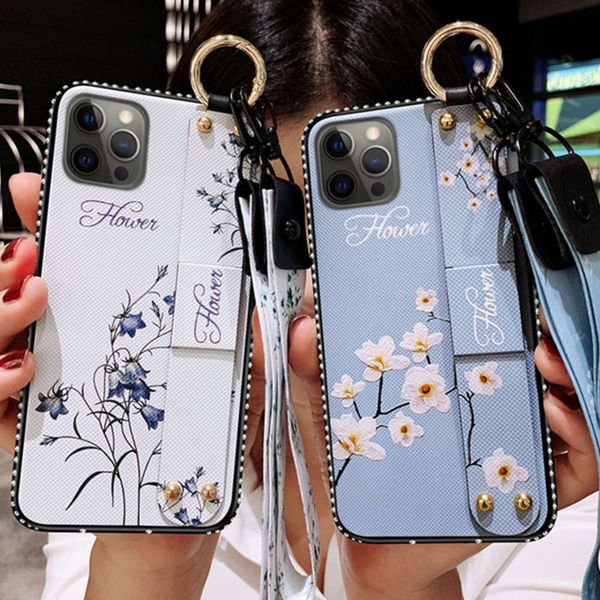 vip wristband sheath, vip 12, 11 pro, max, se, 2020, 7, 8, 6, 6s plus, x, xs, xr, retro flower pattern sheath
vip wristband sheath, vip 12, 11 pro, max, se, 2020, 7, 8, 6, 6s plus, x, xs, xr, retro flower pattern sheath