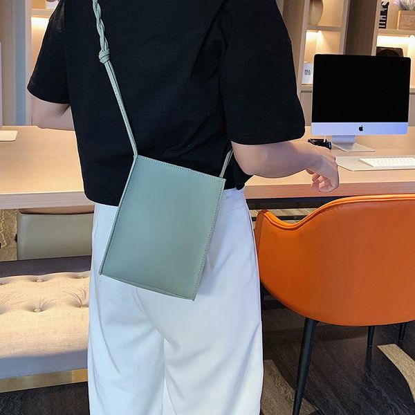 cross body women's single shoulder bag pu comfortable and practical simple fresh style fashion nice looking solid color handbag
cross body women's single shoulder bag pu comfortable and practical simple fresh style fashion nice looking solid color handbag