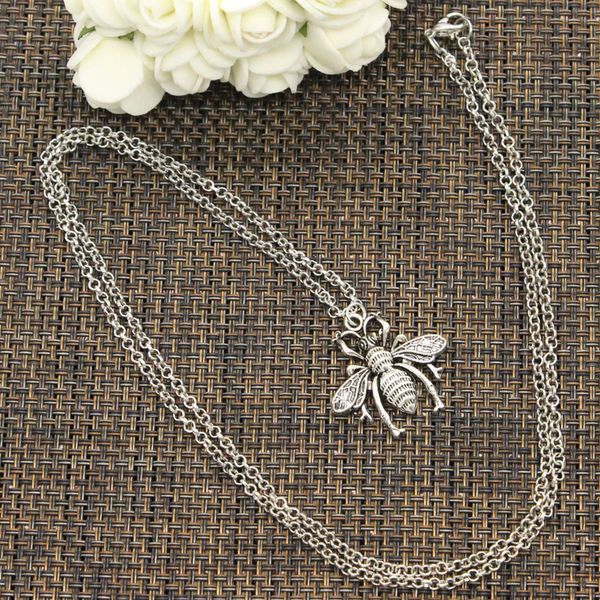 tibetan silver color pendant bee bug choker charm short long diy necklace factory price handmade jewelry qex0
tibetan silver color pendant bee bug choker charm short long diy necklace factory price handmade jewelry qex0