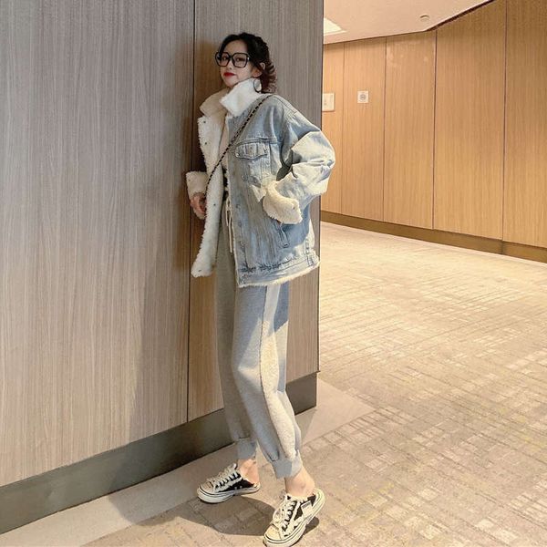 1fashion leisure cashmere suit thickened women's autumn / winter 2020 lambskin coat and leggings sportswear 2-piece set, Gray
1fashion leisure cashmere suit thickened women's autumn / winter 2020 lambskin coat and leggings sportswear 2-piece set, Gray