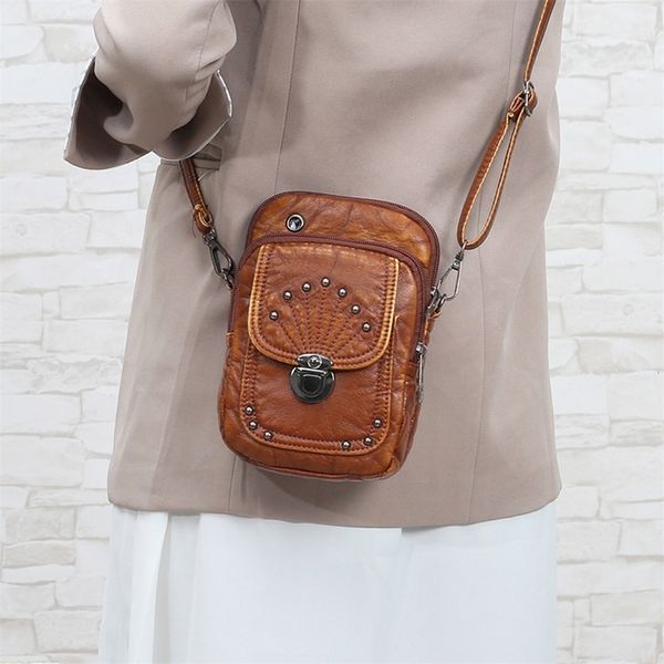 vintage soft leather crossbody bags rivet pu women messenger shoulder bag small female handbags phone purses black and brown
vintage soft leather crossbody bags rivet pu women messenger shoulder bag small female handbags phone purses black and brown