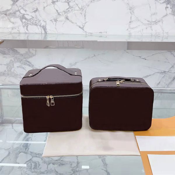 designer cosmetic bags handbags luxury women double-deck cosmetic cases box fashion print crolorful purses with ptinted flowers letters 4 st
designer cosmetic bags handbags luxury women double-deck cosmetic cases box fashion print crolorful purses with ptinted flowers letters 4 st
