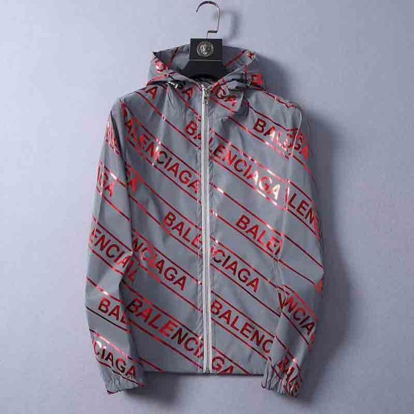 2020 fashion men's autumn and winter coat windbreaker hoodie zipper fashion hooded coat coat outdoor sports men's clothing, Black;brown
2020 fashion men's autumn and winter coat windbreaker hoodie zipper fashion hooded coat coat outdoor sports men's clothing, Black;brown
