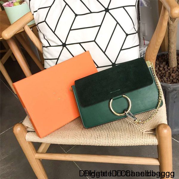 2020 new female messenger vintage suede genuine leather handbag smooth shoulder bucket bags woman bag purses luxury women handbags
2020 new female messenger vintage suede genuine leather handbag smooth shoulder bucket bags woman bag purses luxury women handbags