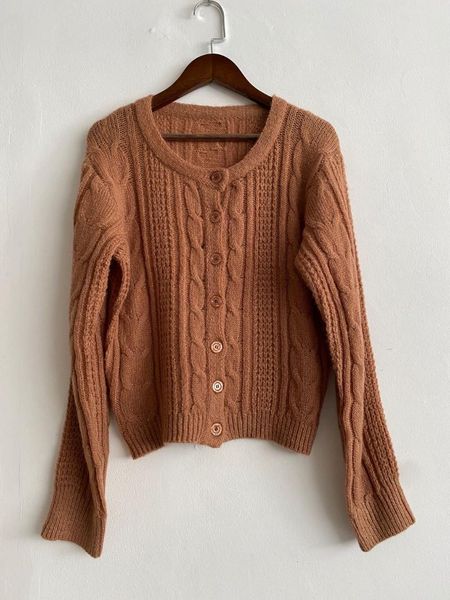 women sweater 2021 autumn and winter new soft retro cable crochet sweater mohair, White
women sweater 2021 autumn and winter new soft retro cable crochet sweater mohair, White