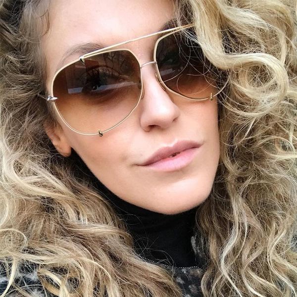 sunglasses 2021 fashion oversized pilot women uv400 retro designer big frame sun glasses for female ladies eyewear1, White;black
sunglasses 2021 fashion oversized pilot women uv400 retro designer big frame sun glasses for female ladies eyewear1, White;black