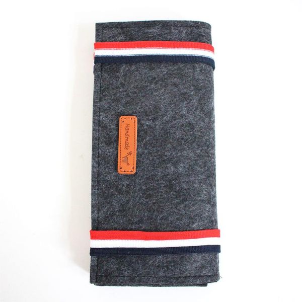 earring elastic band folding protective jewelry roll accessories necklaces portable rings travel bracelets storage bag felt
earring elastic band folding protective jewelry roll accessories necklaces portable rings travel bracelets storage bag felt