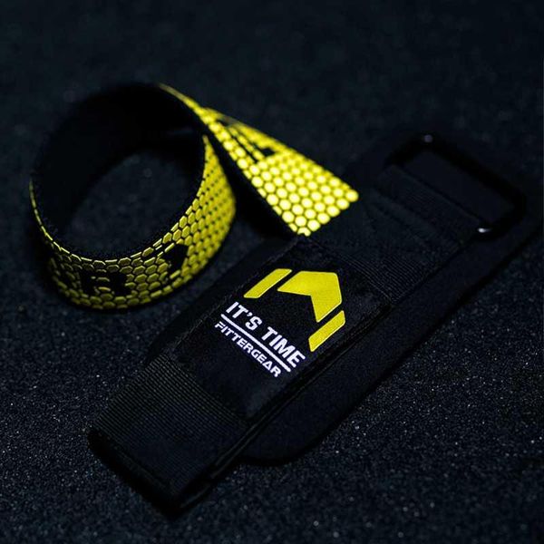 wrist support bundled pro bands wristband weight lifting gym training brace straps wraps crossfit powerlifting, Black;red 
wrist support bundled pro bands wristband weight lifting gym training brace straps wraps crossfit powerlifting, Black;red