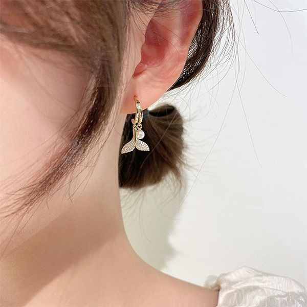 stud korean retro fish drop earring fake-pearl zircon pendientes earrings set for women girl 2021 trend jewelry accessories, Golden;silver
stud korean retro fish drop earring fake-pearl zircon pendientes earrings set for women girl 2021 trend jewelry accessories, Golden;silver