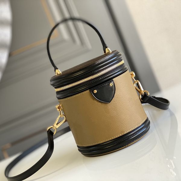cannes bag handbag cross body fashion women shoulder bags equipped with a handle to provide a variety of carrying methods
cannes bag handbag cross body fashion women shoulder bags equipped with a handle to provide a variety of carrying methods