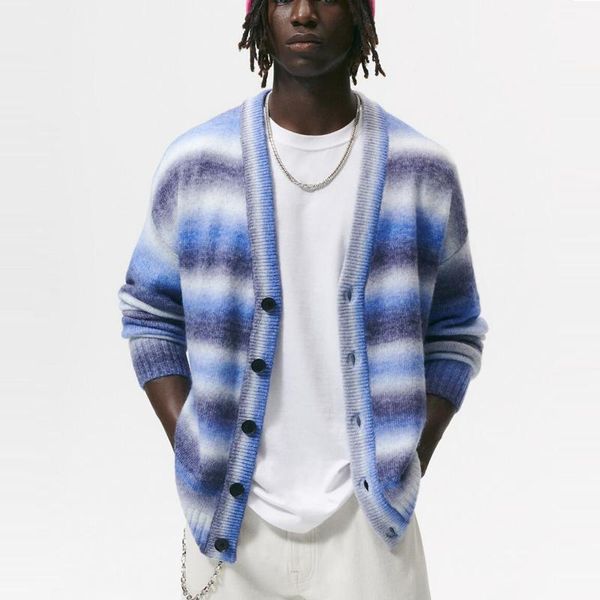 men's sweaters 2022 autumn and winter v-neck sweater casual fashion falling shoulder gradient jacquard knit cardigan tide, White;black
men's sweaters 2022 autumn and winter v-neck sweater casual fashion falling shoulder gradient jacquard knit cardigan tide, White;black